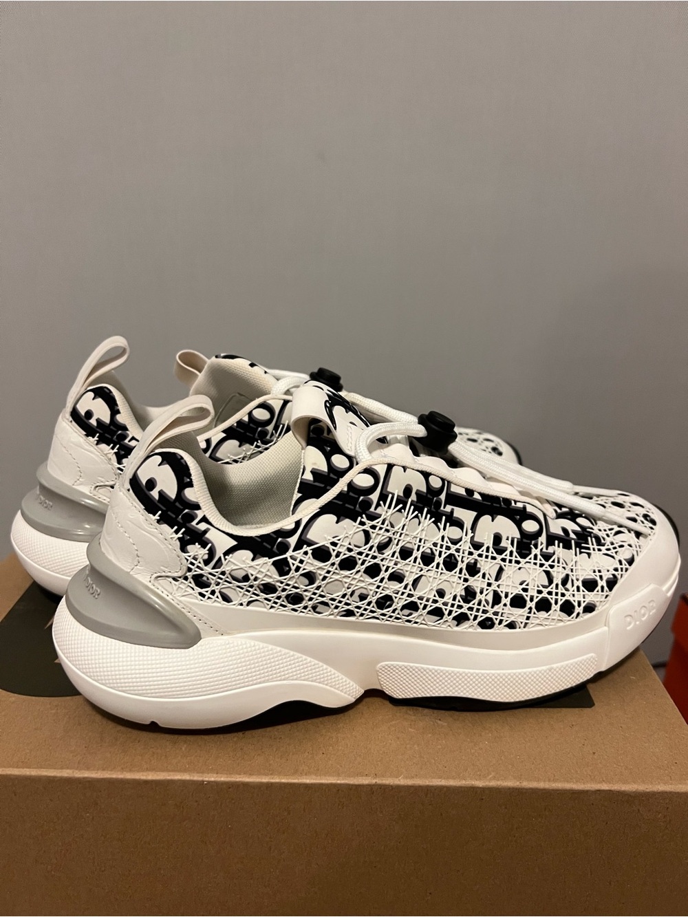Dior White and Black Oblique Mesh Sneakers - Picture 4 of 7